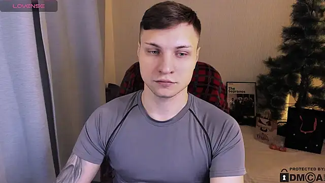 Snapshot of handsome_guy01 chatting on January 10, 3:19 am handsome guy01 online show from January 10, 3:19 am