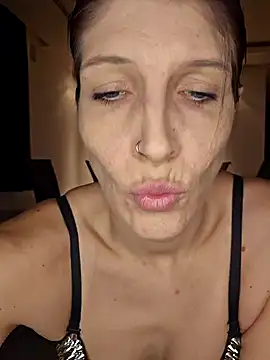 Lenchen  online show from January 6, 8:39 pm