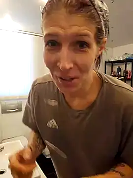 Lenchen  online show from January 31, 9:48 am