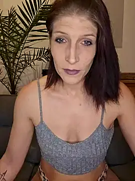 Lenchen  online show from March 22, 7:09 pm