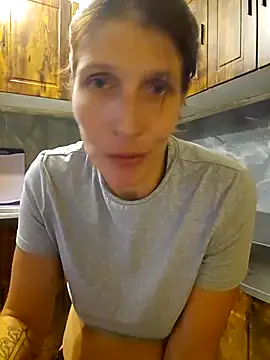 Snapshot of Lenchen_ chatting on June 14, 7:49 pm Lenchen online show from June 14, 7:49 pm
