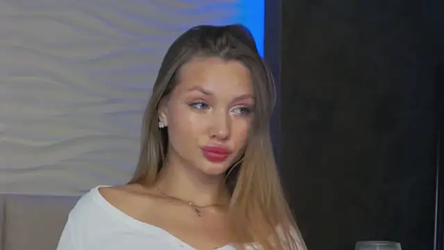 ViolaFlirt online show from March 14, 7:15 am