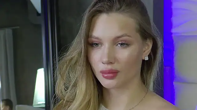 ViolaFlirt online show from March 15, 10:35 am