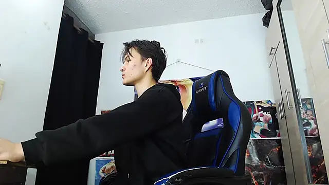 sr jaeger online show from November 21, 1:43 pm