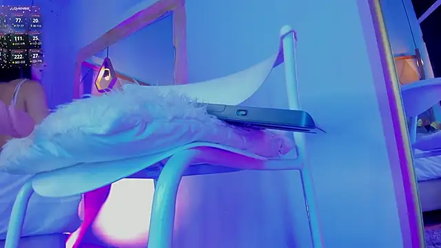 BritannyClaire online show from April 2, 6:11 am