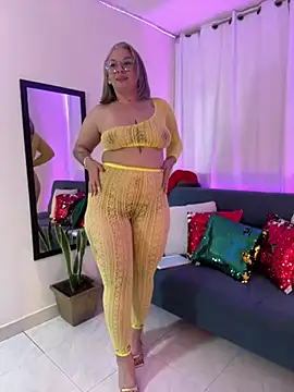 Aligoldbottom online show from December 28, 3:59 pm