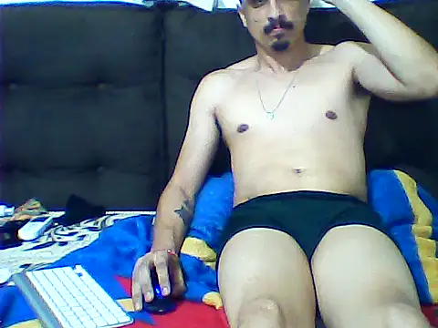 Snapshot of SOLESFETISHBR chatting on April 2, 4:54 am SOLESFETISHBR online show from April 2, 4:54 am