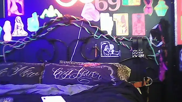 Snapshot of kjs_daddy123 chatting on March 27, 5:35 am kjs daddy123 online show from March 27, 5:35 am