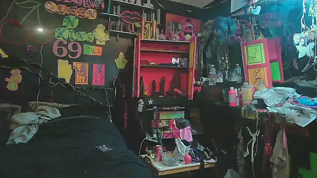 Snapshot of kjs_daddy123 chatting on April 6, 5:08 am kjs daddy123 online show from April 6, 5:08 am