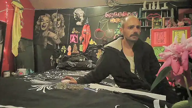 Snapshot of kjs_daddy123 chatting on May 11, 5:02 am kjs daddy123 online show from May 11, 5:02 am