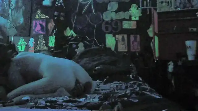 Snapshot of kjs_daddy123 chatting on May 16, 10:36 am kjs daddy123 online show from May 16, 10:36 am
