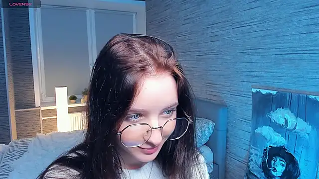 Snapshot of MerylHedley chatting on December 14, 1:16 pm MerylHedley online show from December 14, 1:16 pm