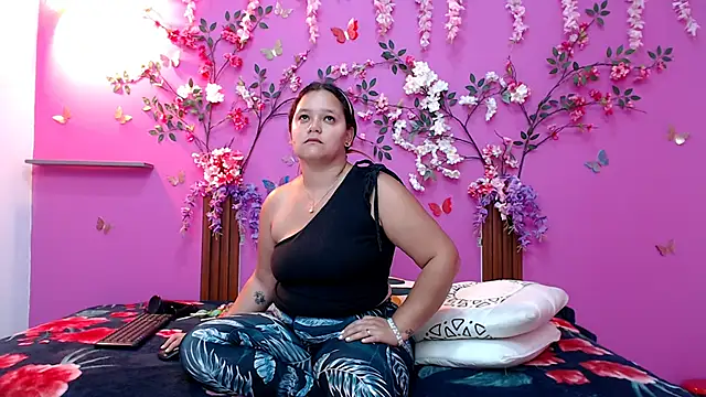 Snapshot of analdeepalejandra18 chatting on February 17, 7:21 pm analdeepalejandra18 online show from February 17, 7:21 pm