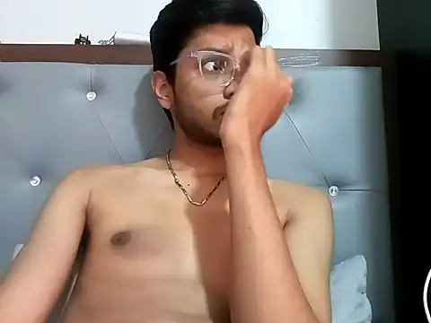 skinnyyyyyyyyy online show from January 26, 3:59 am