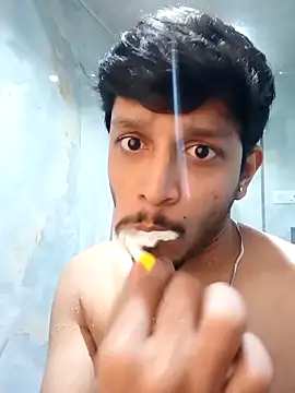 skinnyyyyyyyyy online show from March 6, 4:42 am