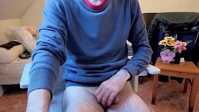 Snapshot of SteveStiffbone chatting on January 17, 1:27 pm SteveStiffbone online show from January 17, 1:27 pm