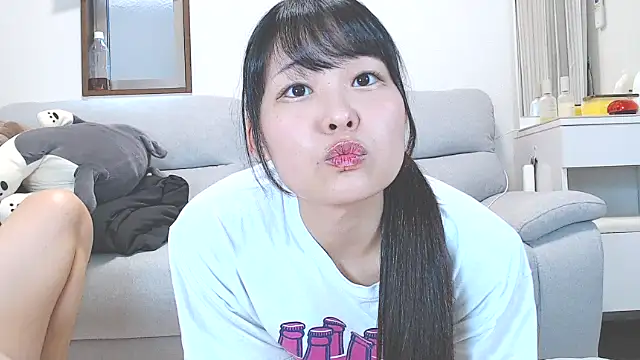 Snapshot of nmnk_CH chatting on October 11, 1:38 am nmnk CH online show from October 11, 1:38 am