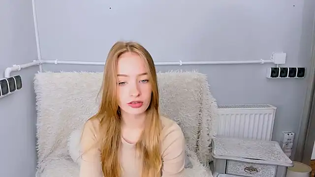 Snapshot of LilaGold chatting on November 2, 3:58 pm LilaGold online show from November 2, 3:58 pm