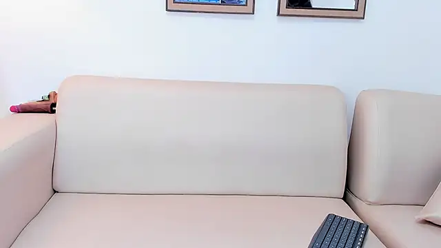 naomiii   online show from March 5, 4:13 am