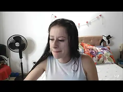 amelia bella online show from May 15, 10:28 pm
