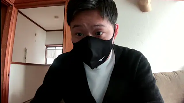 Snapshot of tuki_fu chatting on January 15, 4:47 am tuki fu online show from January 15, 4:47 am