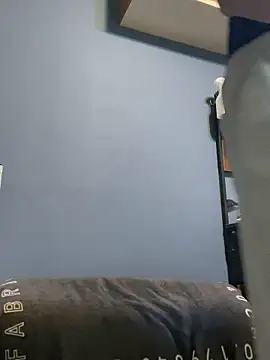 Snapshot of tuki_fu chatting on September 24, 12:08 pm tuki fu online show from September 24, 12:08 pm