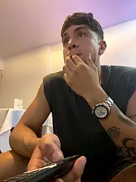 LCarreraa online show from January 18, 5:55 am