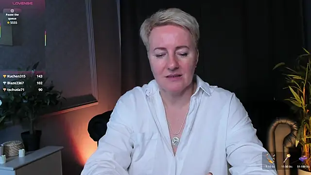 Nika Smit online show from April 25, 1:41 pm
