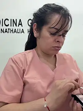 Snapshot of NATHALIA-28_ chatting on June 3, 6:24 pm NATHALIA-28 online show from June 3, 6:24 pm