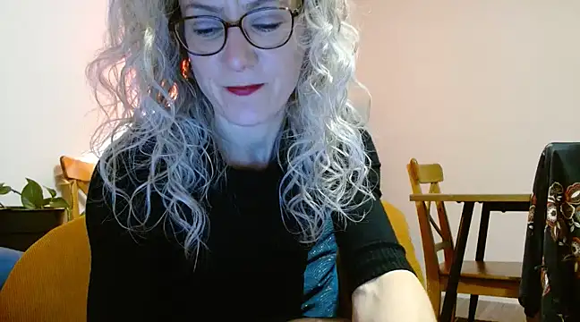 Snapshot of abbytantrika11 chatting on February 14, 7:54 pm abbytantrika11 online show from February 14, 7:54 pm