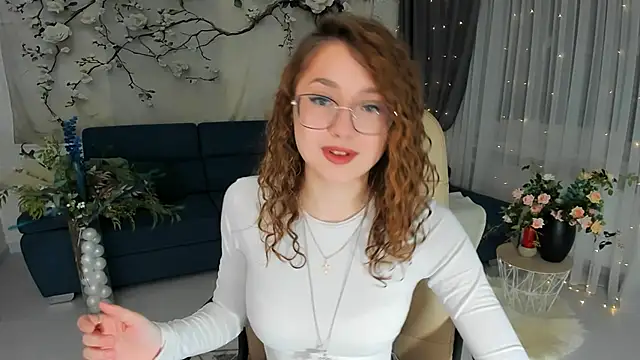 SereneFlame online show from March 7, 4:04 pm