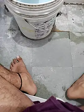 Snapshot of Varun1799 chatting on March 17, 6:29 am Varun1799 online show from March 17, 6:29 am