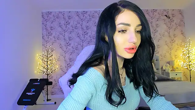 Snapshot of NancyLovee_ chatting on December 21, 9:00 pm NancyLovee online show from December 21, 9:00 pm