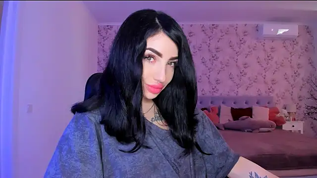 Snapshot of NancyLovee_ chatting on June 16, 12:30 pm NancyLovee online show from June 16, 12:30 pm