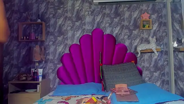 EMMAPARISS online show from March 31, 12:05 pm