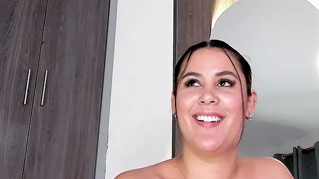 Snapshot of LexyRobert chatting on February 3, 11:36 pm LexyRobert online show from February 3, 11:36 pm