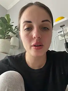 AmiLavs online show from March 26, 10:32 am