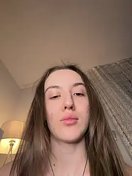 Snapshot of EmilyWi_ chatting on February 25, 10:08 pm EmilyWi online show from February 25, 10:08 pm