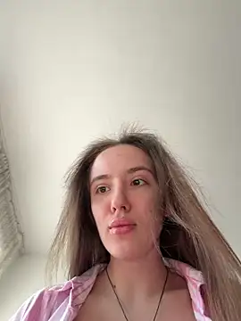 Snapshot of EmilyWi_ chatting on March 3, 1:28 pm EmilyWi online show from March 3, 1:28 pm