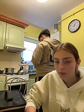 Snapshot of MrAndMrsSavage chatting on February 13, 2:52 pm MrAndMrsSavage online show from February 13, 2:52 pm