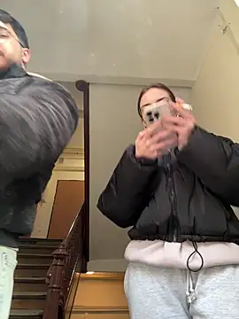 Snapshot of MrAndMrsSavage chatting on February 15, 3:17 pm MrAndMrsSavage online show from February 15, 3:17 pm