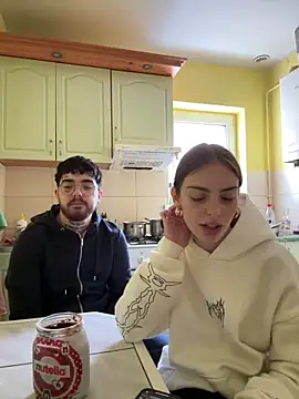 Snapshot of MrAndMrsSavage chatting on February 17, 2:15 pm MrAndMrsSavage online show from February 17, 2:15 pm