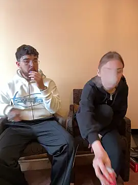 Snapshot of MrAndMrsSavage chatting on February 27, 2:43 pm MrAndMrsSavage online show from February 27, 2:43 pm