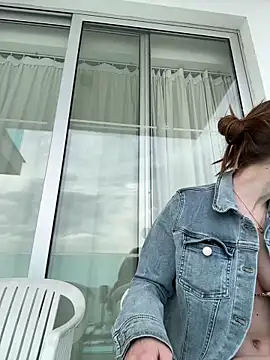 Snapshot of MrAndMrsSavage chatting on March 17, 2:34 pm MrAndMrsSavage online show from March 17, 2:34 pm