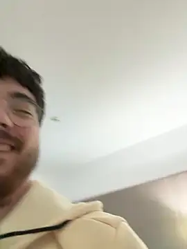 Snapshot of MrAndMrsSavage chatting on March 20, 8:40 pm MrAndMrsSavage online show from March 20, 8:40 pm