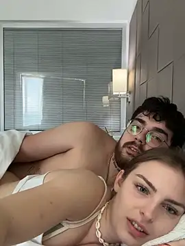 Snapshot of MrAndMrsSavage chatting on March 22, 1:30 pm MrAndMrsSavage online show from March 22, 1:30 pm