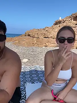 Snapshot of MrAndMrsSavage chatting on September 16, 7:20 am MrAndMrsSavage online show from September 16, 7:20 am