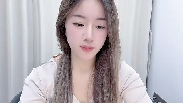 chloe-01 online show from December 6, 12:16 pm