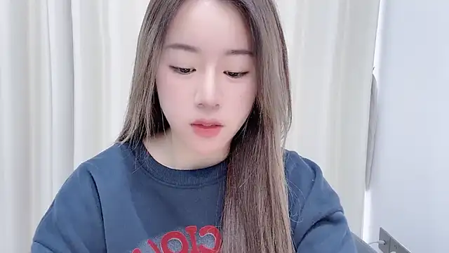 chloe-01 online show from December 24, 4:22 am