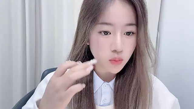 Snapshot of chloe-01 chatting on January 22, 12:27 pm chloe-01 online show from January 22, 12:27 pm